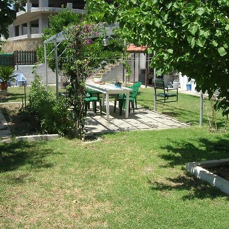 Apartment Next To The Sea In Poseidonia Posidhonía Екстериор снимка