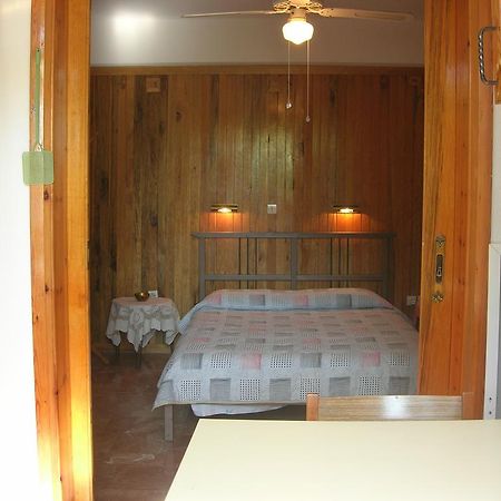 Apartment Next To The Sea In Poseidonia Posidhonía Екстериор снимка