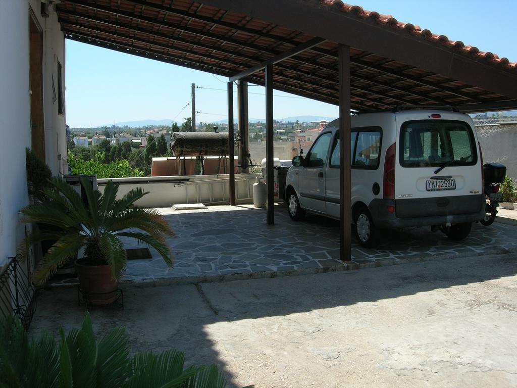 Apartment Next To The Sea In Poseidonia Posidhonía Екстериор снимка